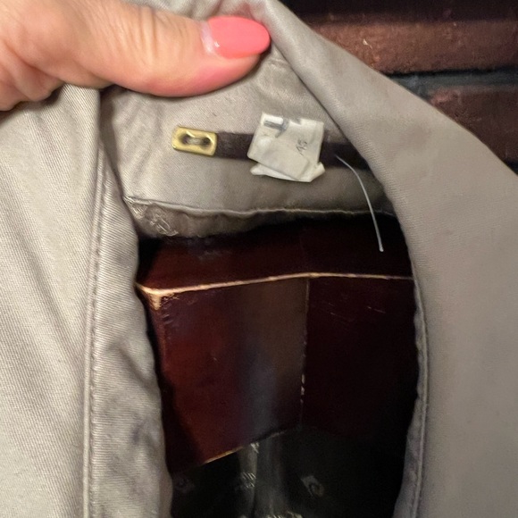 Beautiful vintage Pierre Cardin trench coat in great condition size B42 (SM) - Picture 4 of 16